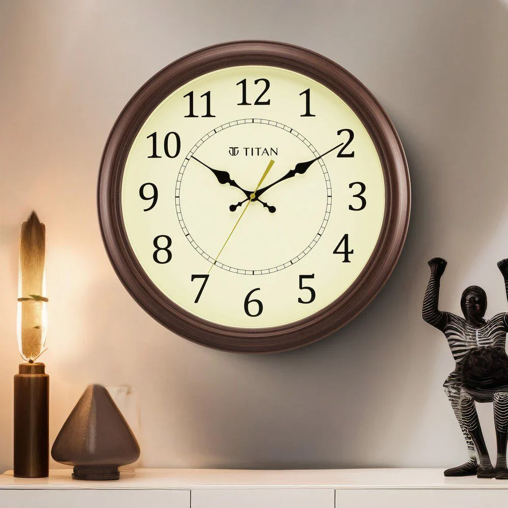 Titan Classic 42 cm Off-White Wall Clock: Silent Serenity - Image 3